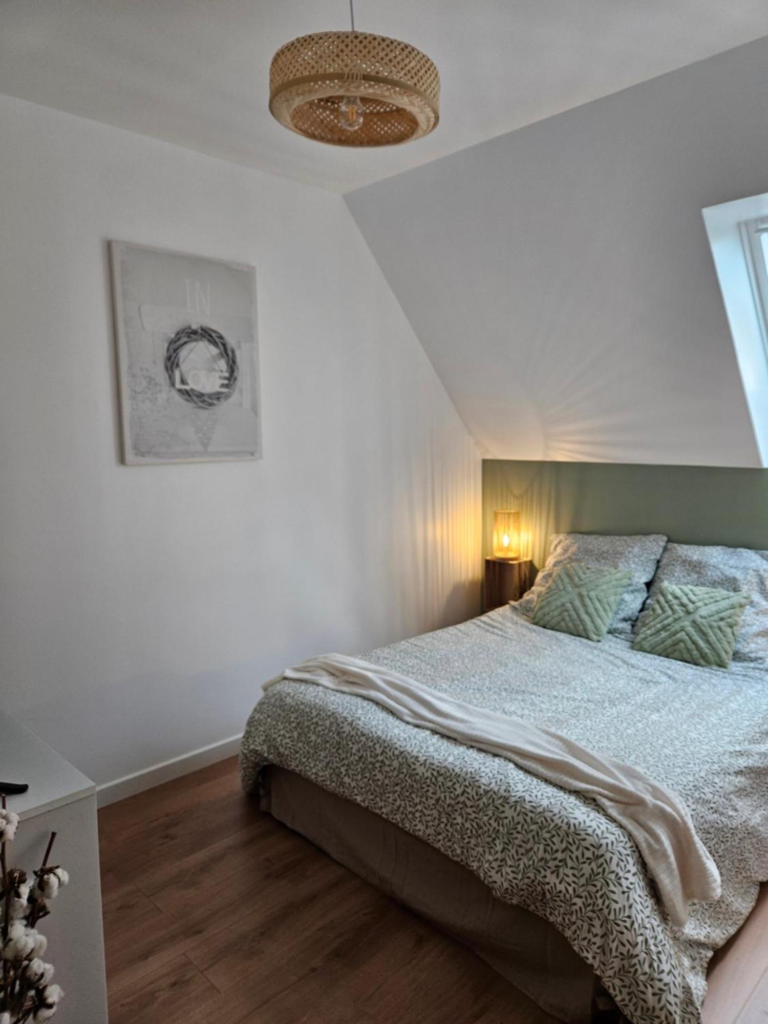 L'Escapade, Maison De Campagne Etienville Экстерьер фото