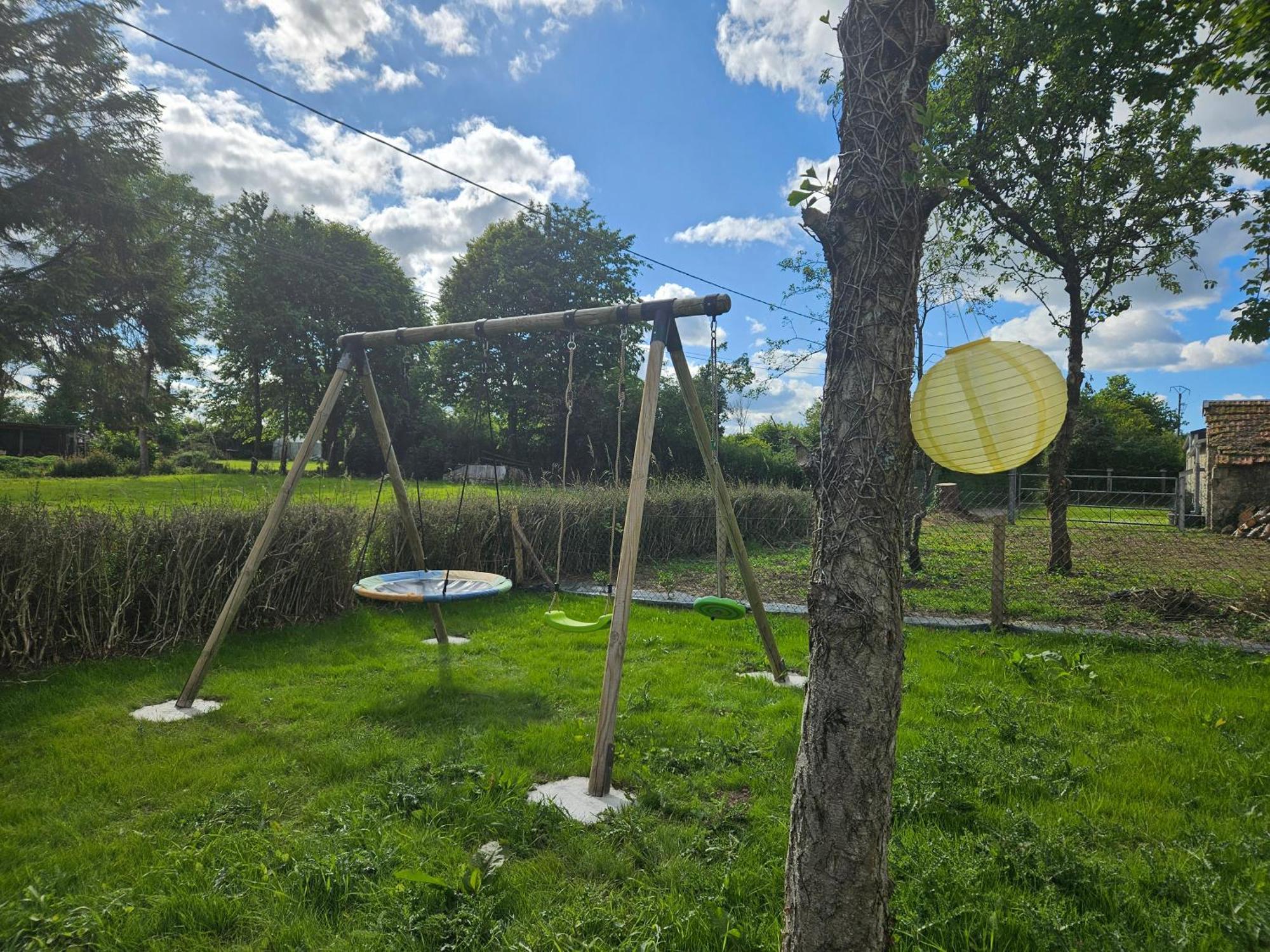 L'Escapade, Maison De Campagne Etienville Экстерьер фото